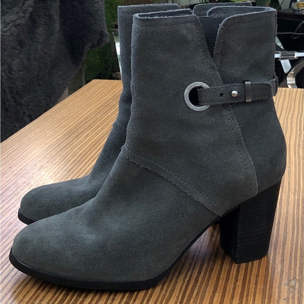 Ugg by Koolabura Ortholite Gray Suede Block Heel Ankle Boots 7.5